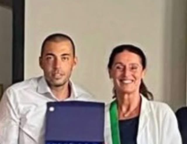 criscaletti's tweet photo. #6maggio 
Un grande in bocca al lupo a nostro Simone Galipò fiesolano doc e arbitro classe 1990 della sezione di Firenze, che venerdì farà il suo esordio in serie A nella partita Torino-Sassuolo. Forza Simone! #Fiesole è tutta con te!
@simgal89 https://t.co/a5Fr9FFGWN
