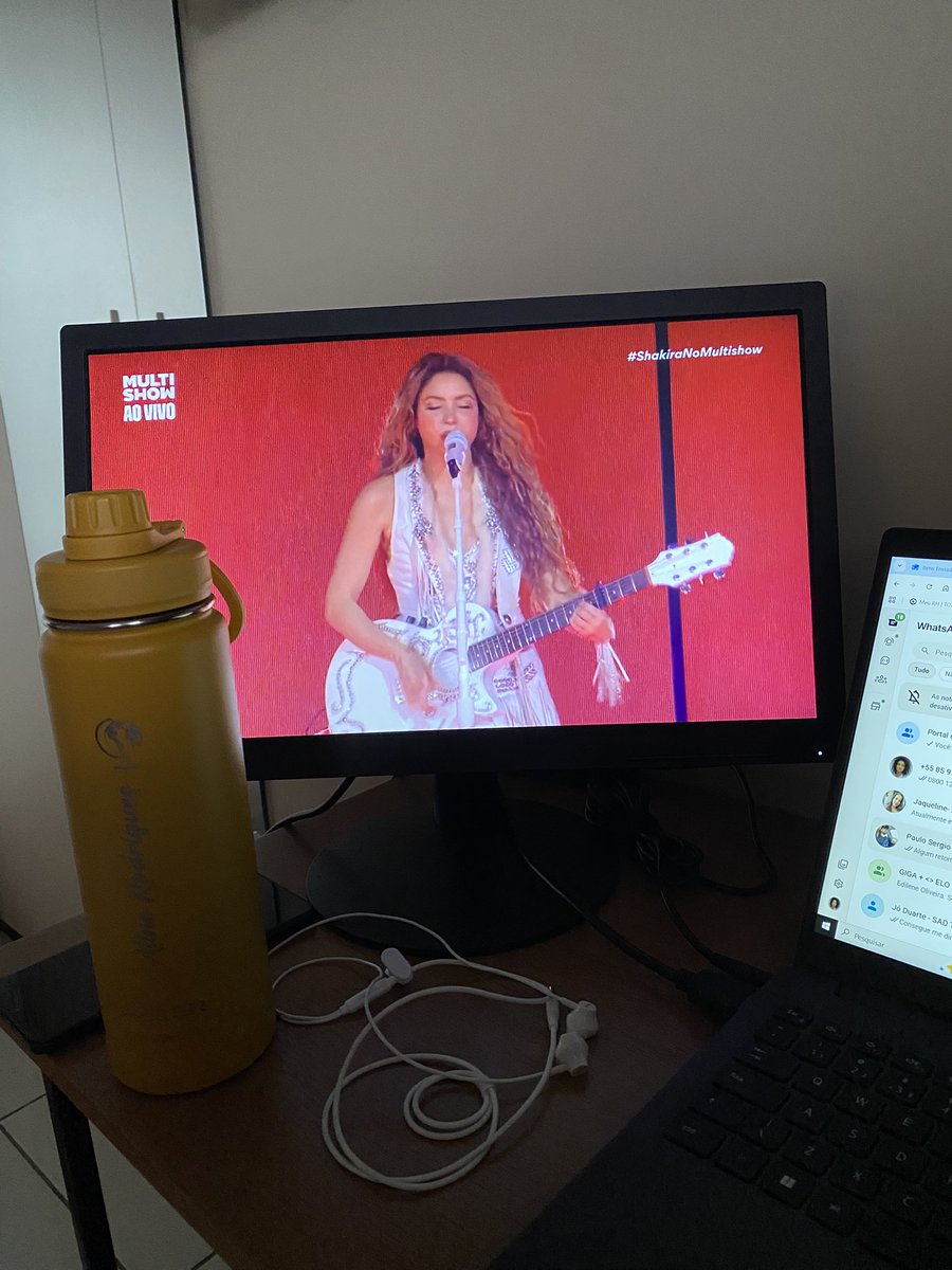 Assistindo agora a transmissão e lembrando do dia😭😭😭