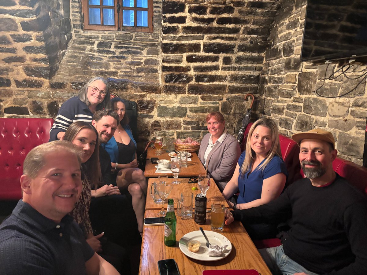 CaceaCa's tweet photo. Last night was a fun CACEA networking event with Mark Rosen, BKC; Patric Langevin, NRCan; Natasha Jeremic, CWC; Jacqueline Manitaros and Steve Gagne, Panasonic Canada Inc.; Caitlin Forrest, Mitsubishi Electric and Amy Roberts, FGIA. #CACEA https://t.co/kdV8VJItrJ