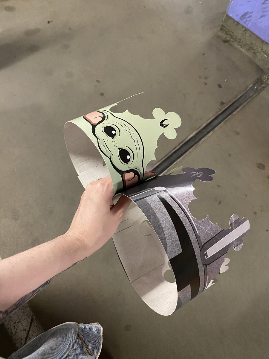 nativecosplay's tweet photo. Here queen, you dropped this https://t.co/d3ixiquJeC
