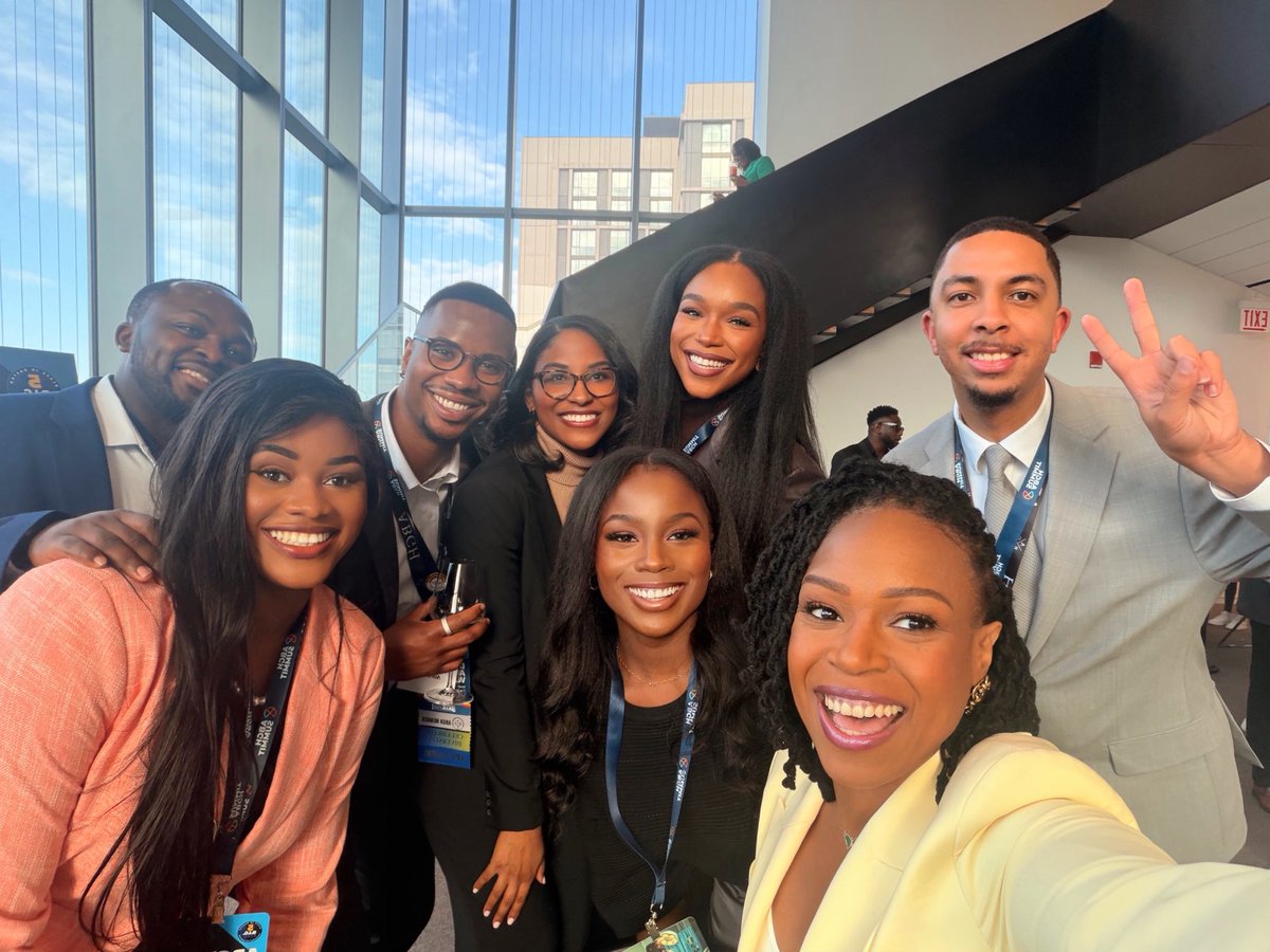 Dr_Meejay's tweet photo. Inspired by the 2026 ABGH Summit. Grateful for the mentorship, representation, and community shaping the future of GI &amp; Hepatology. 🤍

#ABGH2026 #FutureGI https://t.co/lyuLWLwHxa