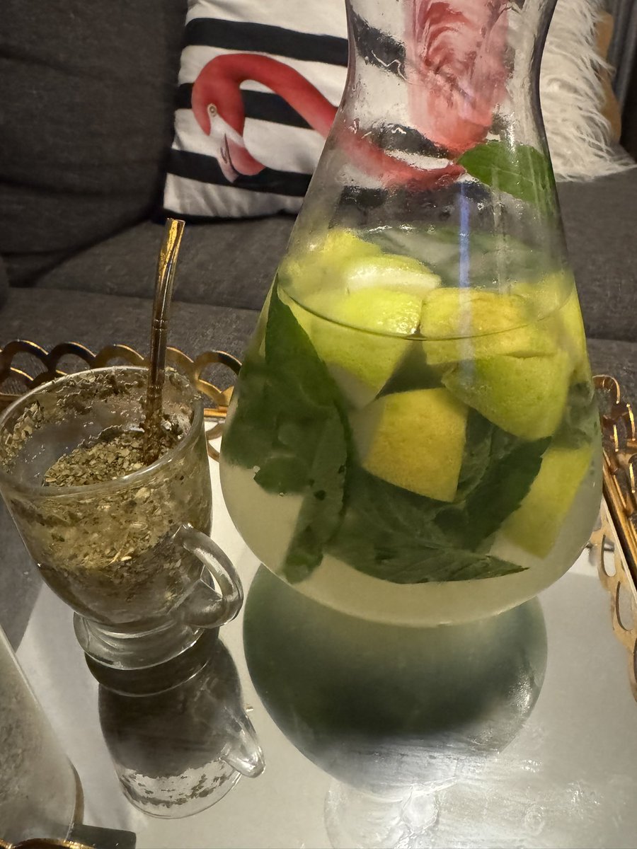 Joy_ForLife's tweet photo. Cheers 
Mish halel vs halel https://t.co/TumfFPFeuj