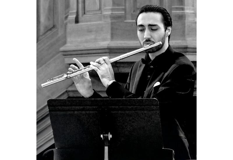DiasporaAz's tweet photo. ✔️Fransada yaşayan azərbaycanlı fleytaçı Ağarəhim Quliyev dünyaca məşhur yapon fleyta istehsalçısı olan “Altus Flutes”in rəsmi nümayəndəsi seçilib
✔️Agarahim Guliyev Azerbaijani flutist living in France was elected as an official representative of the famous Japanese flute manufacturer "Altus Flutes"

https://t.co/p0xi6CW4JM

#AzDiaspora
#DiasporKomitəsi