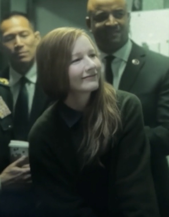 Come on... Tell me u can look at her face and tell her ur not going to space for her. I CANT