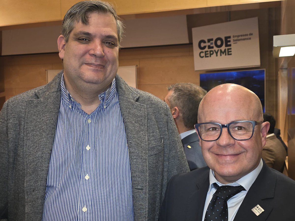 charra36554's tweet photo. Hoy en el acto de CEOE-CEPYME Salamanca, donde nuestro presidente ha intercambiado impresiones con Antonio Garamendi.
Somos la única asociación hostelera integrada en CEOE-CEPYME Salamanca.
Defendiendo al sector donde se decide. https://t.co/5pA20Tojuy