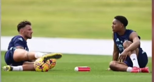 Ben: But how old are you?

Skelly: I am 19 why?

Ben: Because Bruno is 31 and he has never even smelt the quarter finals of the CL 😅😅