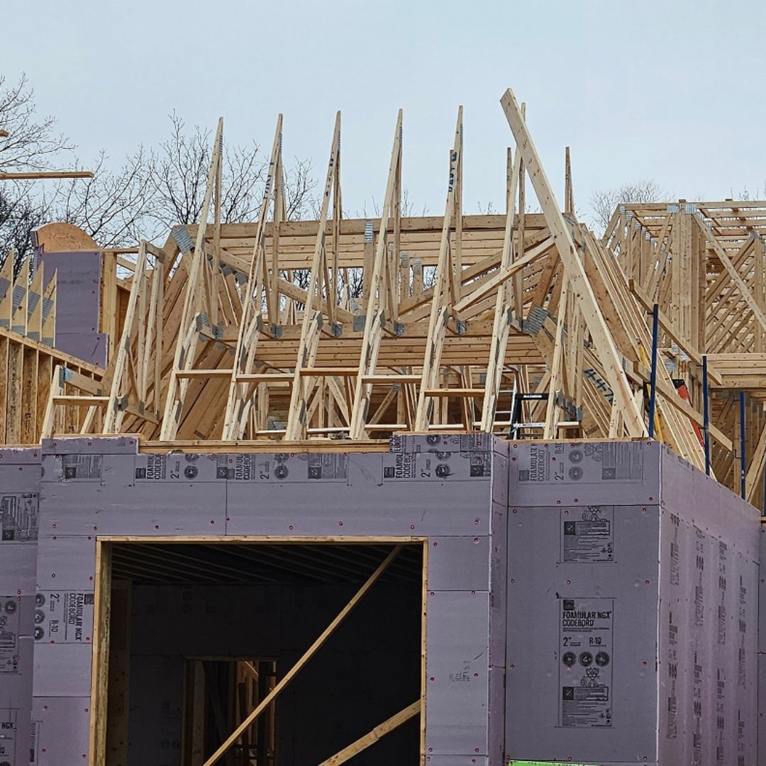 tamaracklumber1's tweet photo. 🏗 Simple design. Reliable performance.

 Fink roof trusses help distribute loads efficiently while keeping installation straightforward.

📞 905-335-1115 | Manufactured by Tamarack Lumber Inc.

🔗 https://t.co/92waRHWN3q
#RoofTrusses #ConstructionOntario #Framing https://t.co/JT85f053rG