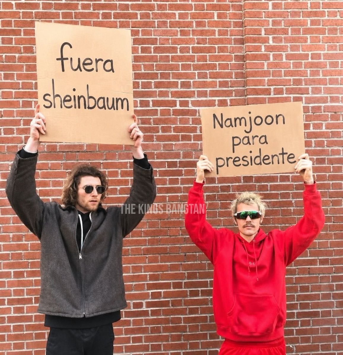 si no van a estar así afuera del palacio mejor ni vayan