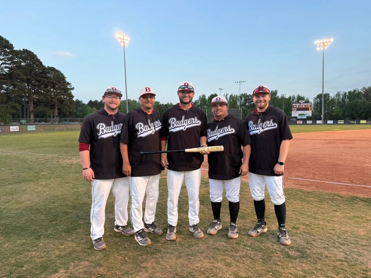 zane_orvis's tweet photo. Grateful for my time at Beebe High school I’ve Learned so much during my time here and have had an opportunity to be apart of a great program thank you Beebe Baseball❤️ https://t.co/C01Aof9L3t