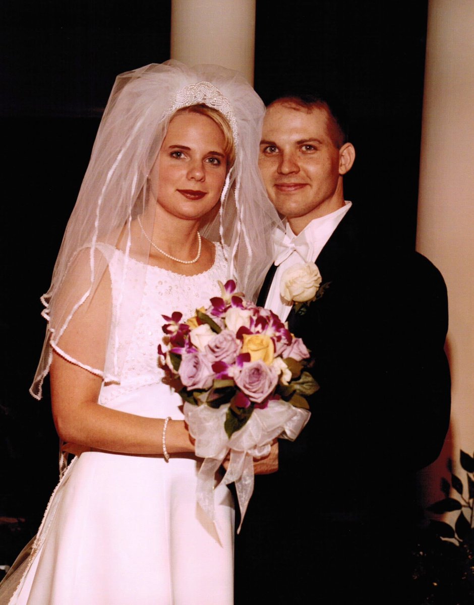 robbmatt's tweet photo. Help us to wish Matt and Jennifer a very happy 26th wedding anniversary! 🎉 26 years of love, partnership and commitment - that is truly something to celebrate. Wishing you both many more years of happiness together! https://t.co/QnL3jaGtRx
