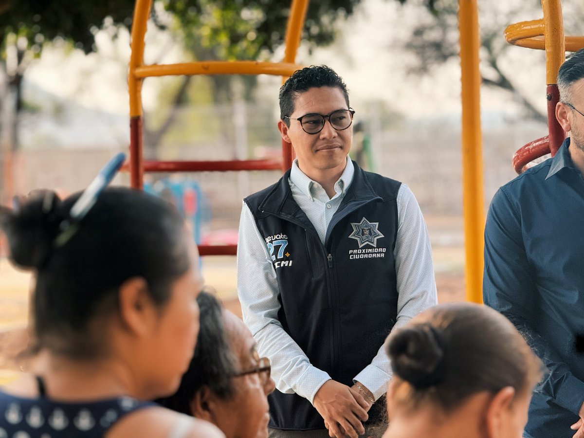 gerardobarrosor's tweet photo. En Plan Vivirá hay algo que merece reconocerse: su gente. 🤝✨

Vecinas y vecinos que se organizan, se apoyan y trabajan juntos por el bienestar de sus familias y su colonia.

Gracias por ser ejemplo de unión y compromiso. 💛 https://t.co/6zAyg34B6u