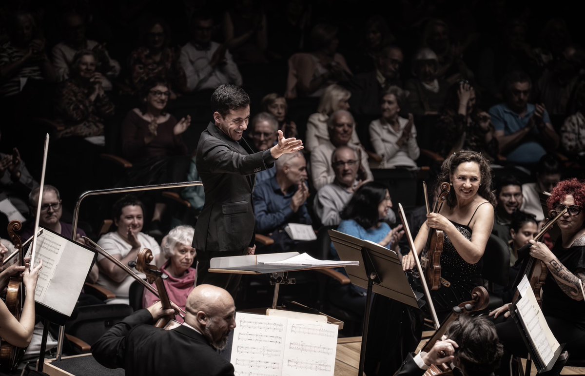 nunoconductor's tweet photo. A French-Iberian program last week in València: Debussy Ibéria, Lili Boulanger and the Spanish premiere of Vathek by Portuguese composer Luis Freitas Branco.

@palaumusicavlc  

📸 Live Music Valencia - Palau de la Musica
@ibermusica_es https://t.co/FVnEmKF7kh