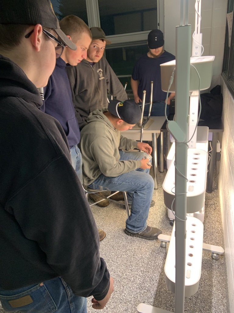 ACEAcademy1234's tweet photo. ACE Academy students are growing lettuce using new growth towers as part of an FFA project! 🌱🥬

Harvest expected in 40–70 days—stay tuned for a summer lunch celebration! https://t.co/7rWNAkNFh3