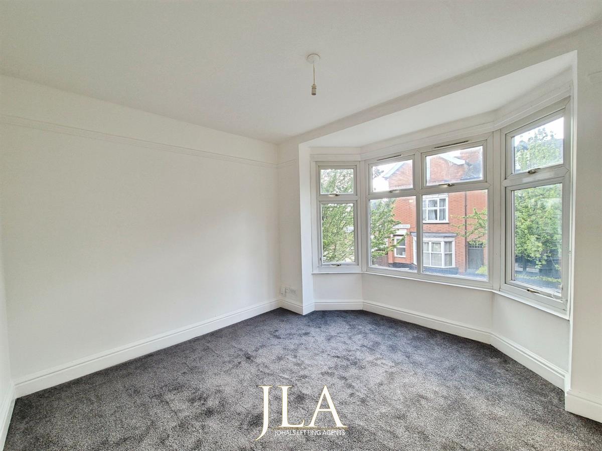 JohalsProperty's tweet photo. New to market - 1 Bed Flat, Sykefield Avenue, Leicester, £625pcm. View details: https://t.co/gSNIOGiKb1 https://t.co/8umzst3jqF