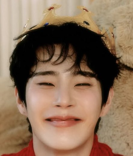 jinasda's tweet photo. 다다 좋지만..저 입술사이 치아가 왜케 좋지 ㅠㅠ근데 이남좌..블루 잘어울리는줄 알았는데 레드도…하긴 뭐든 ㅋㅋㅋㅋ https://t.co/zczbghR7KY