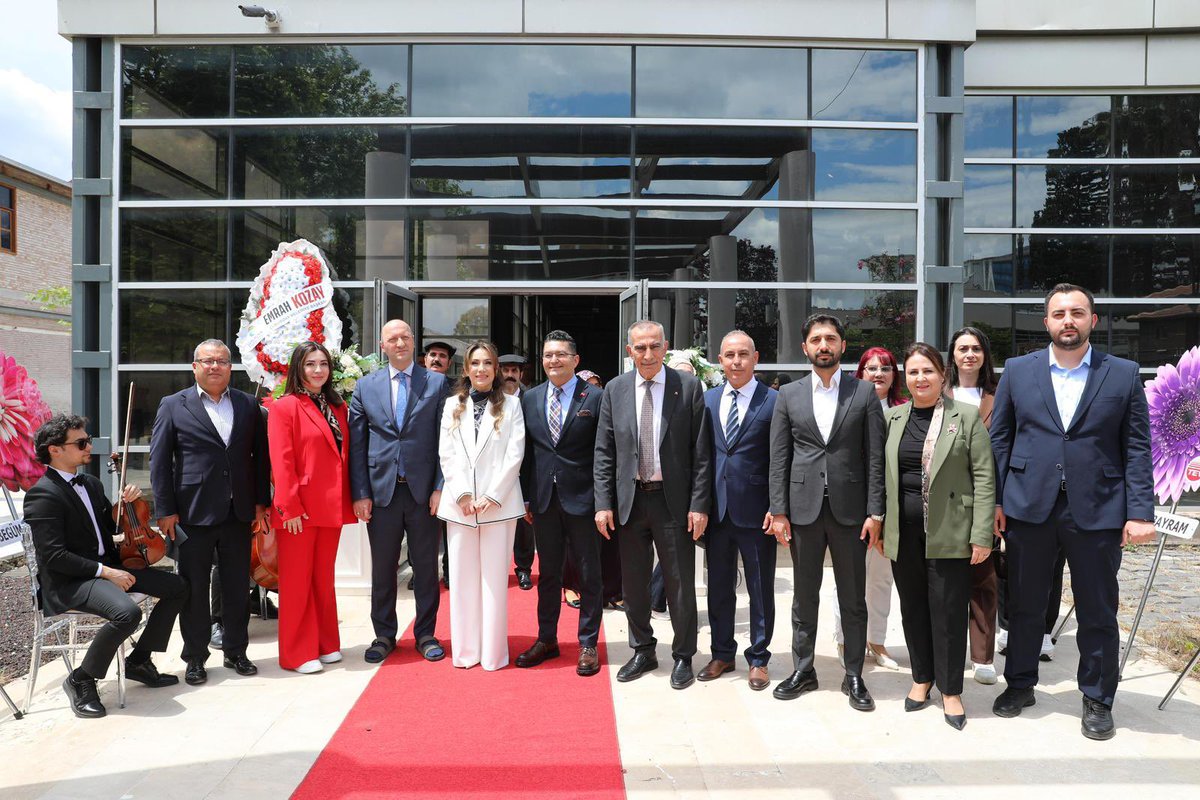 akpartiadanail's tweet photo. İl Kültür ve Turizm Müdürlüğü tarafından, 6 Mayıs Hıdırellez etkinlikleri kapsamında Adana Müze Kompleksi’nde düzenlenen programa; İl Yönetim Kurulu Üyemiz Sayın Furkan Bozkurt, Kadın Kolları Başkanımız Sayın Hacer Söylemez, Gençlik Kolları Başkanımız Sayın Muhammed Baki Halis ve Kadın Kolları İl Başkan Yardımcımız Sayın Nilüfer Estetik katılım sağladı.

Baharın, bereketin ve dayanışmanın simgesi olan Hıdırellez’in; birlik ve beraberliğimizi güçlendirmesini temenni ediyoruz.

@nillycim