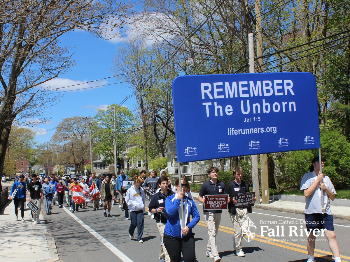 FRDiocese's tweet photo. Walking for Life. Honoring the dignity of every person. Giving thanks for mothers.
In his latest blog, Bishop da Cunha reflects on faith, life, and our call to serve. Read more at https://t.co/L5eW5G0qP1

#BishopdaCunha #WalkforLife #Proflife #MothersDay #FallRiverDiocese https://t.co/ruXSczvrfy