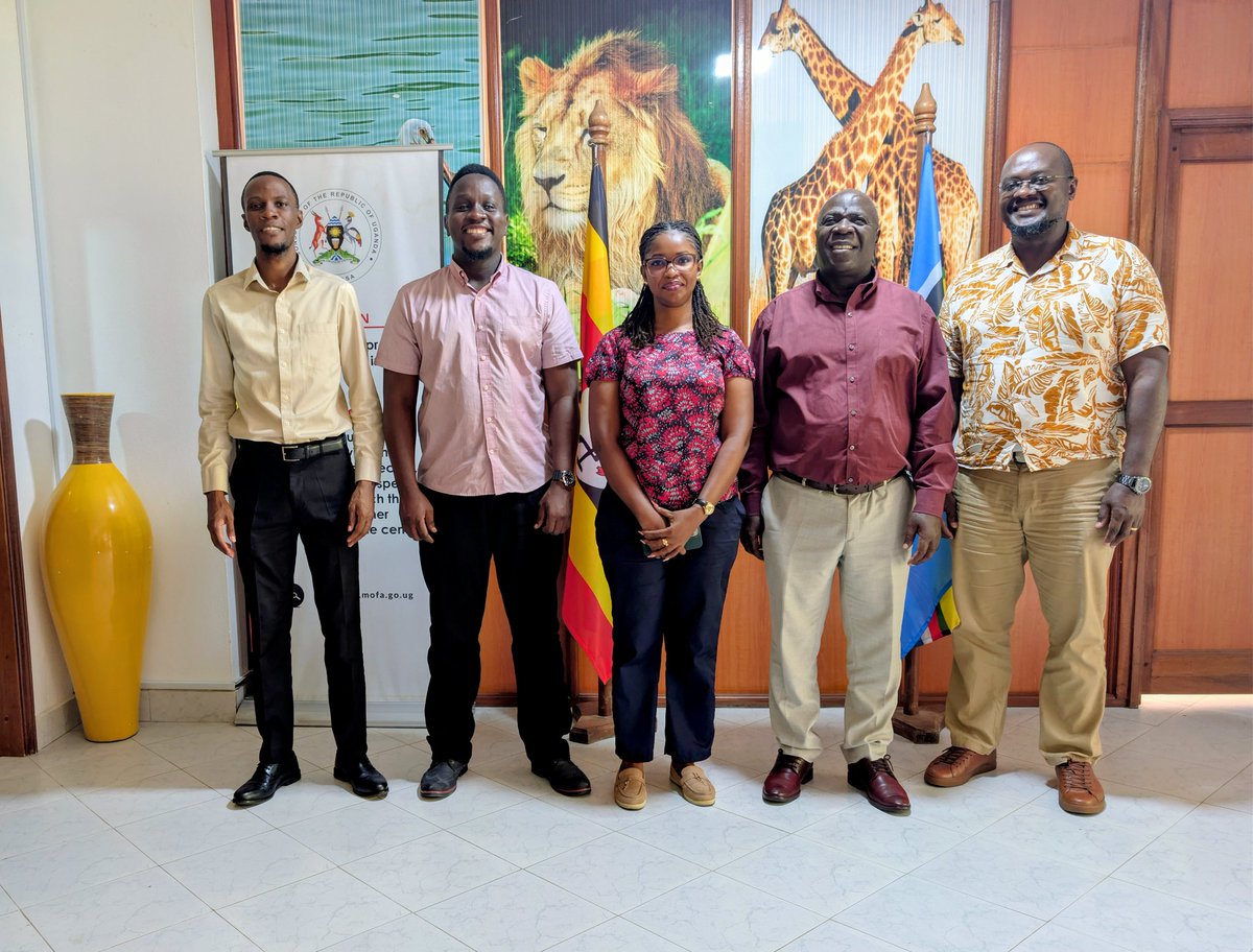 MombasaRugby's tweet photo. Honoured to meet Amb. Herbert Kiguli,  Consul General @UgandaMombasa
We align on using rugby to drive:
• Regional cohesion
• Cross-border trade
• Tourism growth
• Youth development

Sport is a powerful tool for economic &amp; cultural diplomacy.

#MombasaRugby #Driftwood7s2026 https://t.co/qwRQKm1o8N
