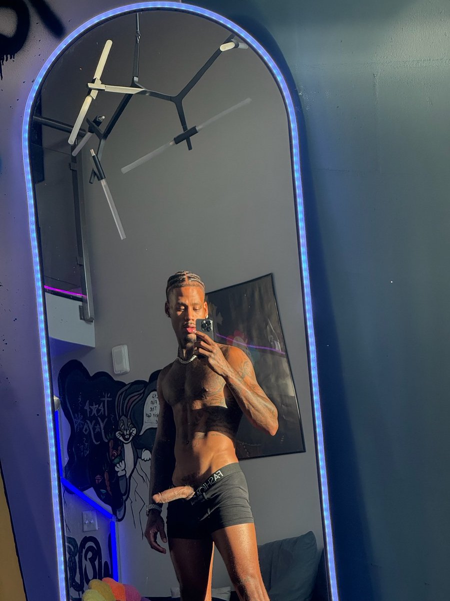 lotsofyayoo's tweet photo. One rule .. you gotta swallow 😏 https://t.co/4So4XjD3gk