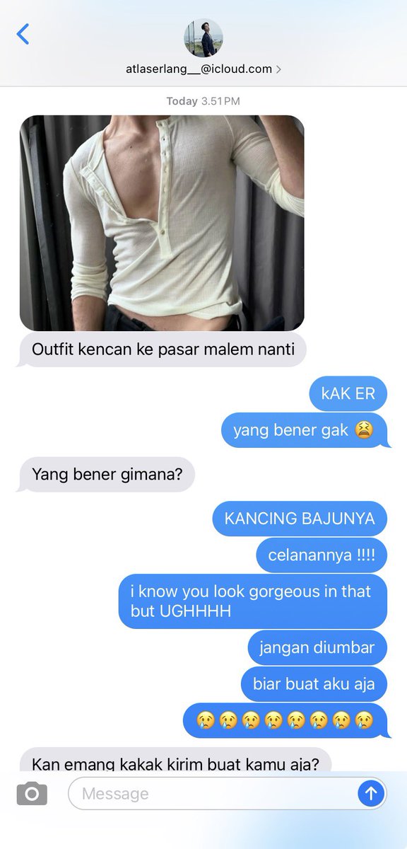 deanmothism's tweet photo. #williamest one tweet local au ☆
w as timur—e as erlang #timlang
si erlang mau marah marah sambil ciuman https://t.co/xUvXgApu5D