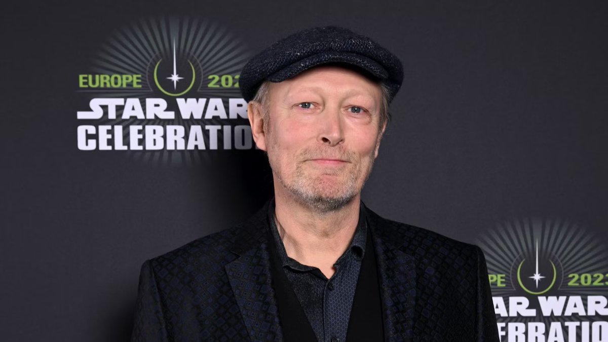 Star Wars Holocron tweet media