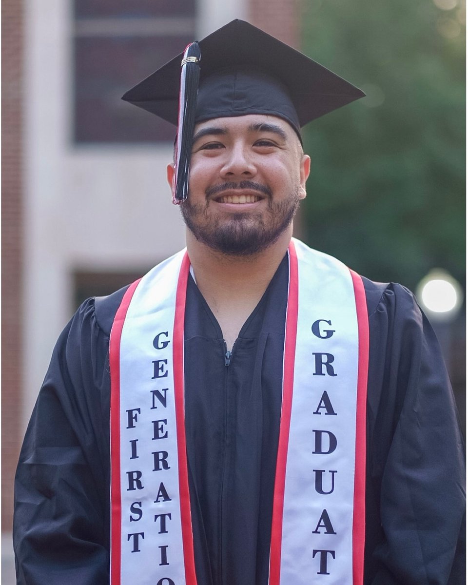 uiwcardinals's tweet photo. “Dear UIW, thank you for the amazing 4.5 years. I will cherish all the memories that I have built here with my family.”
Shawn Villegas, BA ’26
Psychology, SPS
#UIWGrad #UIW2026 https://t.co/1zxjI4eNnF