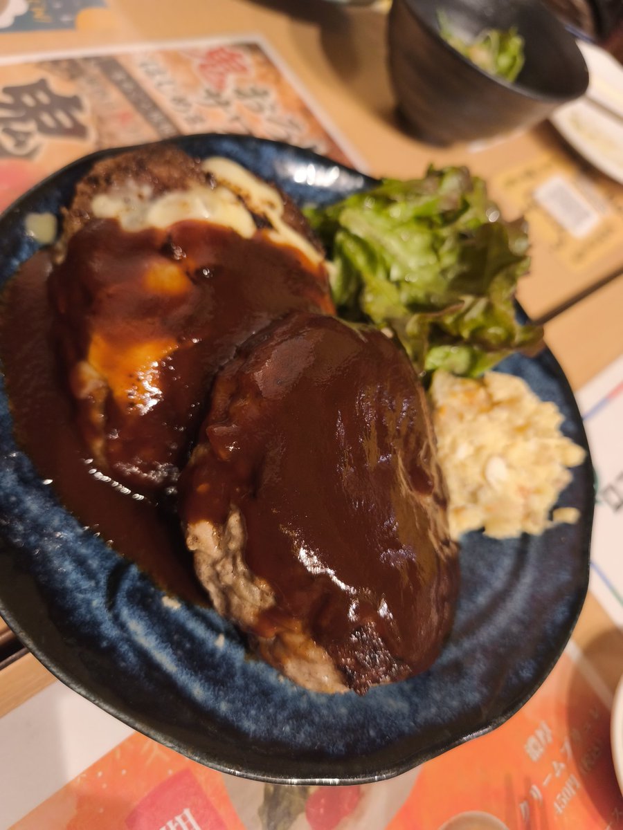 conan_Hitpoint's tweet photo. あっ！最終日やってます✌️✌️

俺ヒロ😄😄 https://t.co/WZcwdvCwzr