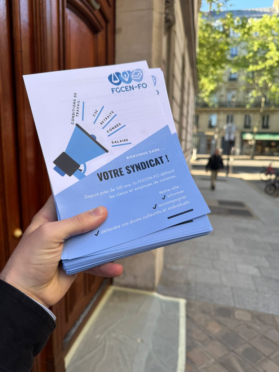 FGCENFO's tweet photo. Quelques minutes avant la prise de poste.
Un tract, un échange rapide.

Aujourd'hui et la semaine dernière, la FGCEN-FO était devant différentes études à Paris.

Dans un secteur composé majoritairement de TPE, chaque contact compte.

📩 info@fgcen-fo.com
📞 01 44 90 89 89 https://t.co/wsUnpp19rF