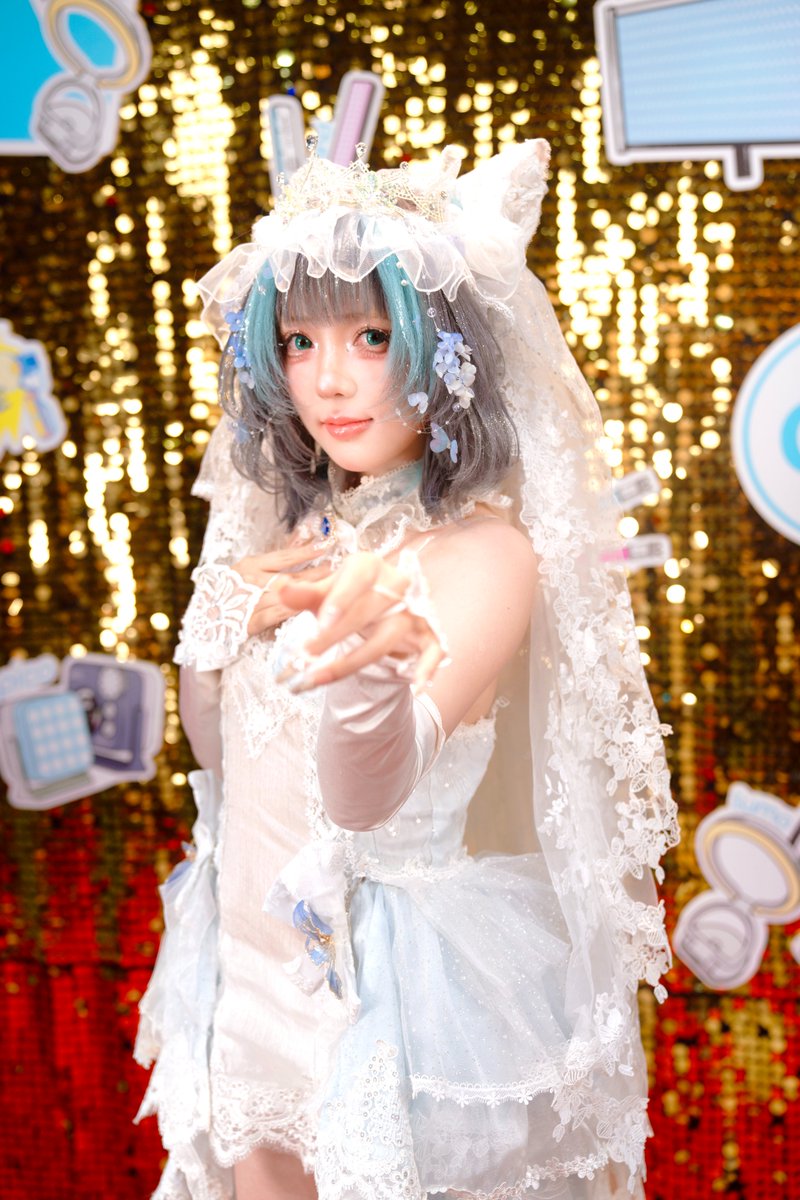 凰 tweet media