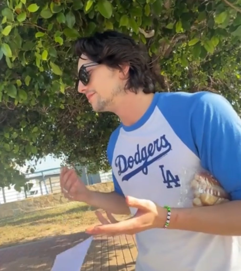 Milo Manheim Access tweet media