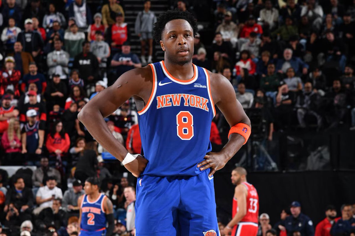 BetClem_'s tweet photo. BETS NBA PLAYOFFS 🏆🏀🇺🇸 07/05🗓️

🇺🇸 OG Anuoby +16.5 pts @1.68 (1.5%)
Meilleures cotes ici 👇
https://t.co/yTDWeM6veJ

✍️  Et oui après PG c'est au tour de OG Anuoby, le match dans le match. Le Britannique est en feu depuis 5 matchs sur ces PO et cela coïncide avec la forme étincelante des Knicks.

Il passe le cut 100% du temps sur ces 5 derniers matchs et tourne à 23 pts de moyenne. Lors du game 1 face à Phily il a simplement inscrit 18 pts à 7/8 au shoot 2/2 à 3 pts et 2/2 FT en seulement 30min! Une efficacité clinique. Ce soir j'imagine un match un peu plus accroché (difficile de faire pire) et donc + de minutes.

Il est en forme , cut intéressant si PG et OG peuvent se livrer une belle bataille on prend

📊 @propsdotcash 

Recherche faite à l'aide de : https://t.co/OXQyRa44Bj  25% de réduction avec le code promo CLEM25

Tu souhaites soutenir mon analyse et mon travail ? 👨‍💻
Inscris-toi ici 👇
https://t.co/yTDWeM6veJ
Code promo : BETCLEM
🎁 50% de ton 1er dépôt en freebet jusqu'à 200€

Début 1h00 🕙
💚 Si tu soutiens 
#TeamParieur