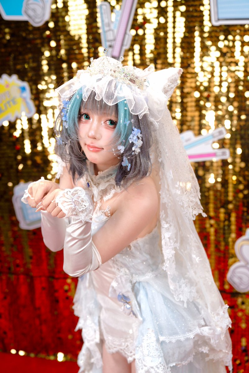 凰 tweet media