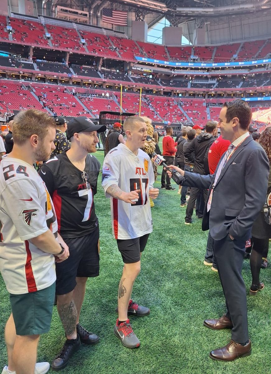 ATLFalconsUK's tweet photo. If I had any advice for anyone looking to start a podcast, it would be... JUST DO IT!

You really don't know where things can take you!

@Justin_FOX5 @maryalexanders_ https://t.co/1o9zJDxwvx