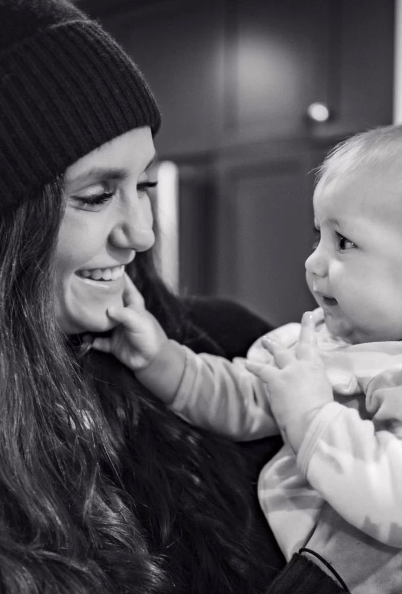 petroveskaia's tweet photo. ꧁❤༒      𝔑é𝔢 𝔡𝔢𝔰 𝔱é𝔫è𝔟𝔯𝔢𝔰, 𝔢𝔩𝔩𝔢 𝔯𝔞𝔶𝔬𝔫𝔫𝔢. 

 ℭ𝔢 𝔩𝔦𝔢𝔫 𝔦𝔫𝔡é𝔣𝔢𝔠𝔱𝔦𝔟𝔩𝔢 𝔮𝔲𝔦 𝔩𝔢𝔰 𝔲𝔫𝔦𝔱,

                      𝔤𝔯𝔞𝔫𝔡𝔦𝔰𝔰𝔞𝔫𝔱 𝔡𝔢 𝔧𝔬𝔲𝔯 𝔢𝔫 𝔧𝔬𝔲𝔯.     ༒❤꧂ https://t.co/kuSVzUFOI0