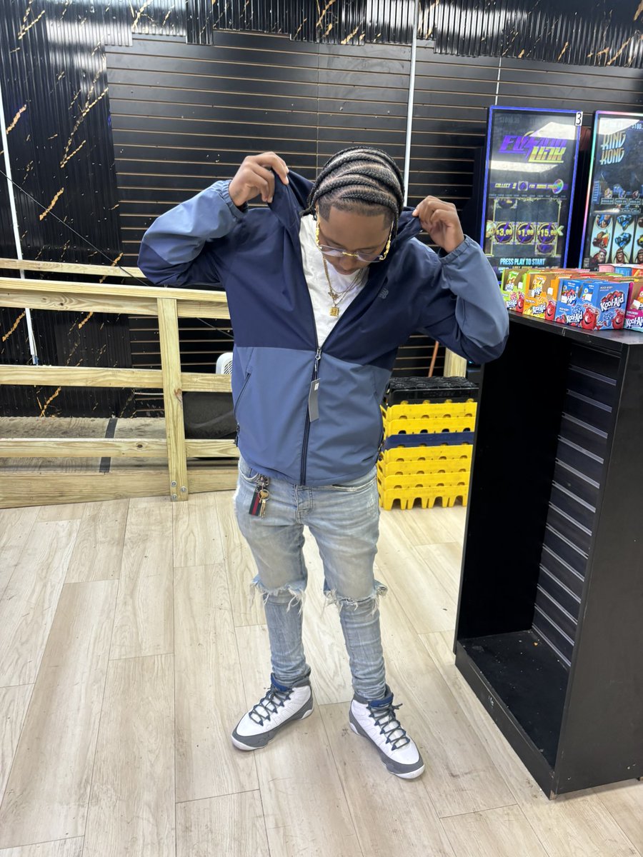 mook1kkk's tweet photo. just a fly nigga 🤞🏾 https://t.co/0nSjwIEz1j
