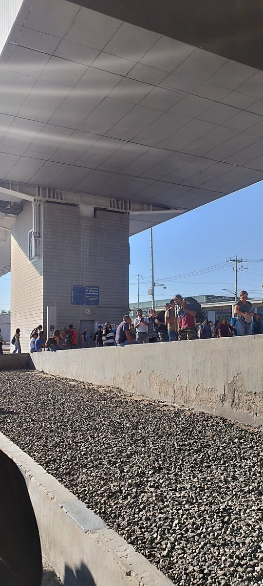 <a href="/TransporteJal/">Secretaría de Transporte Jalisco</a> <a href="/PabloLemusN/">Pablo Lemus Navarro</a> <a href="/Trafico_ZMG/">TráficoZMGuadalajara</a> UNAS FOT9S DEL SERVICIO DEL TRABSPORTE DE PRIMER MUNDO

MENTIROSOS Y MEZQUINOS!!