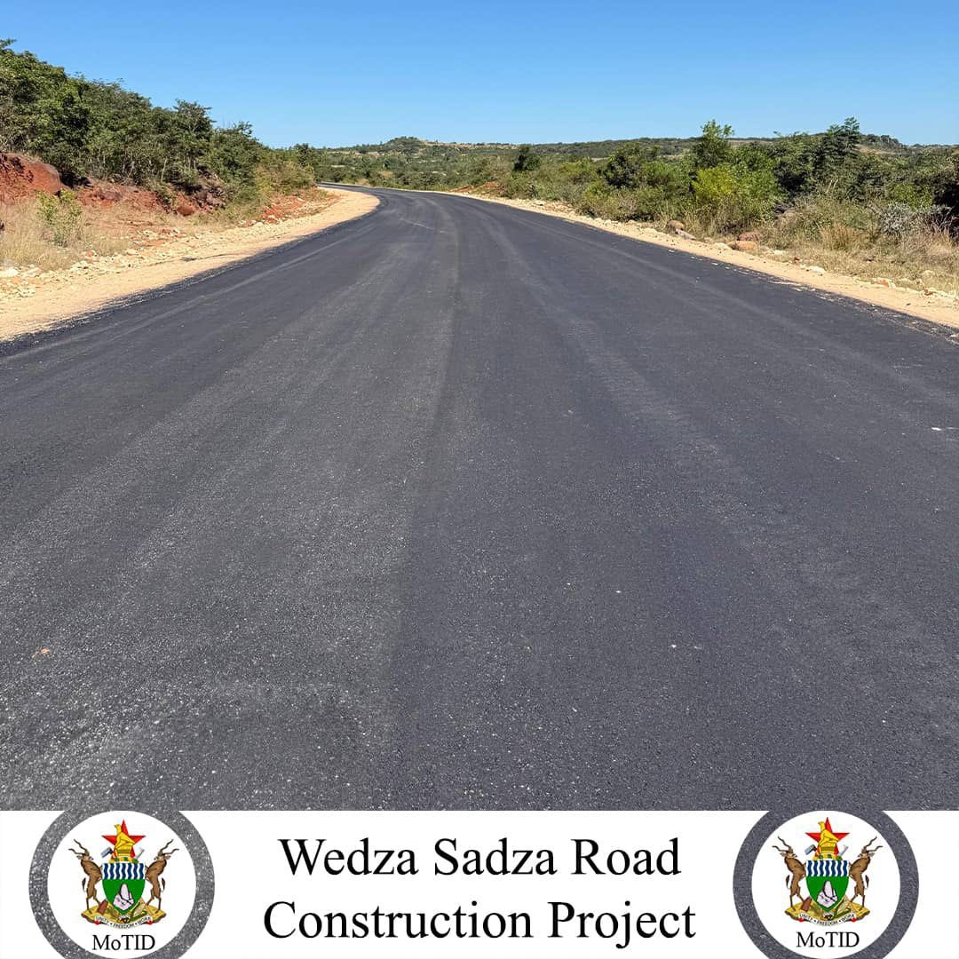 MatamboT97's tweet photo. #ProgressUpdate
The construction of Wedza-Sadza Road is moving full stream ahead!

Stay tuned for more Updates.
#KilometerbyKilometer 
#ZeroTolerancetoPotholes 
#InfrastructureDevelopment https://t.co/rk5OrIYbKY