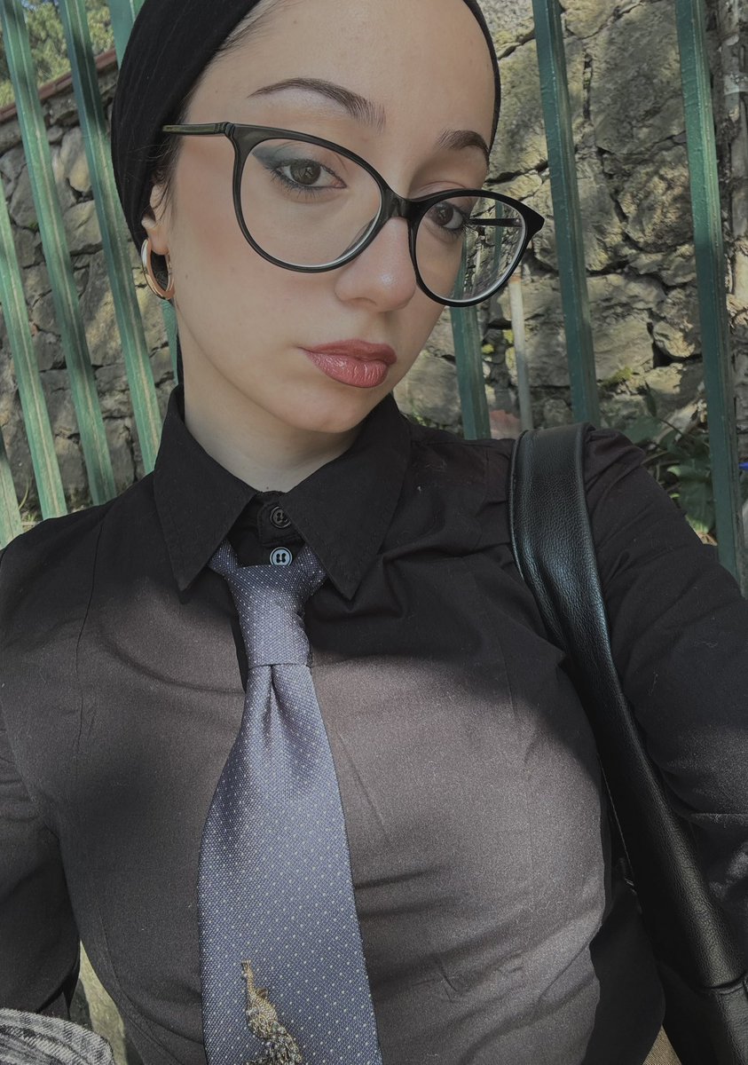 🦢 tweet media
