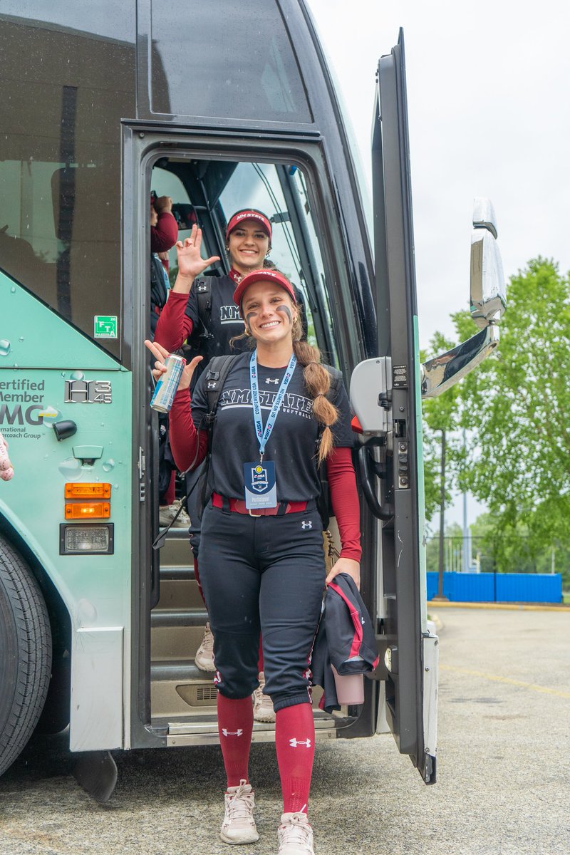 NMStateSoftball's tweet photo. Tuchdown CUSA.

#AggieUp https://t.co/ybzygF2kN7