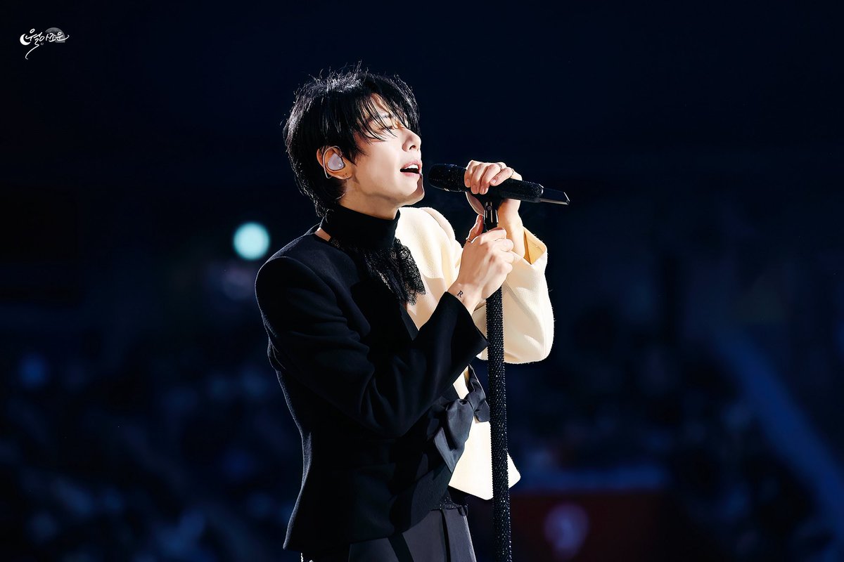 윤월(상태:집이 없어졌어요) tweet media