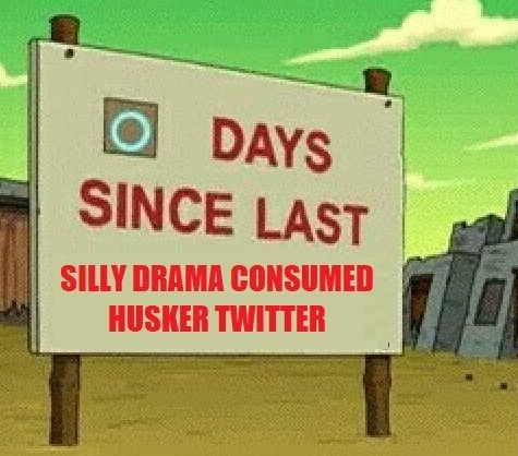 FeitCanWrite's tweet photo. The sign has been reset a lot in the last week or so. https://t.co/NGLwXDdCm1