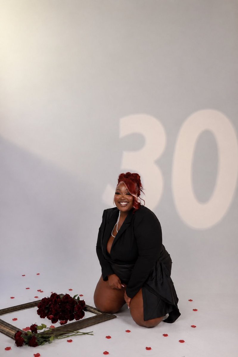 daughta12's tweet photo. 30 LOOKS GOOD ON ME✨🖤 https://t.co/JnAZ29ekMS