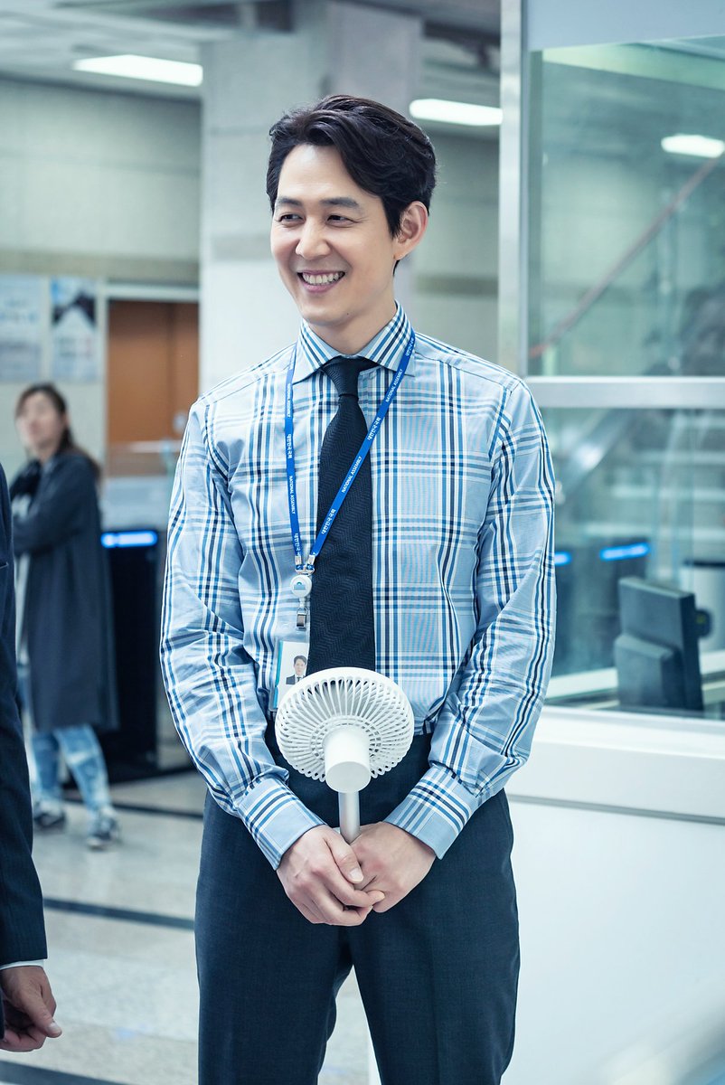 ttppyyaa's tweet photo. 웃을 때 정말 너무 귀여워😁
그리고 나 진짜 보좌관 3 보고 싶어🥹 https://t.co/xiGxhpMyKq