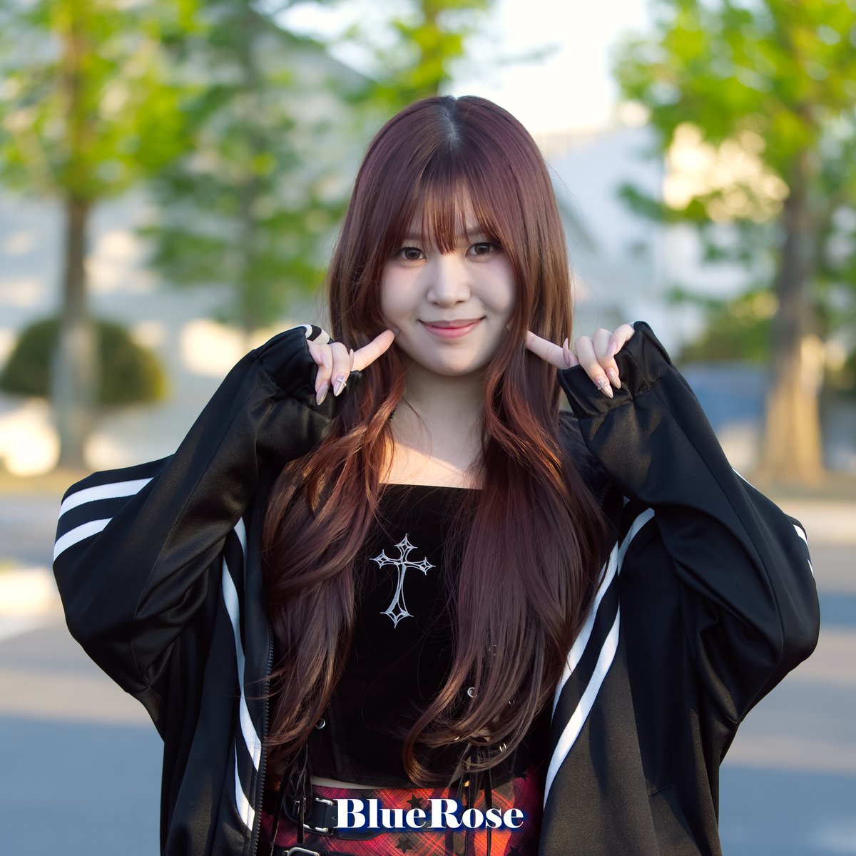 BlueRose_0505's tweet photo. #LOVEONE #러브원 #UNICA #LOVEONE_UNICA #AYEON #아연 #YUNA #유나 https://t.co/Kb1sbVEx8q