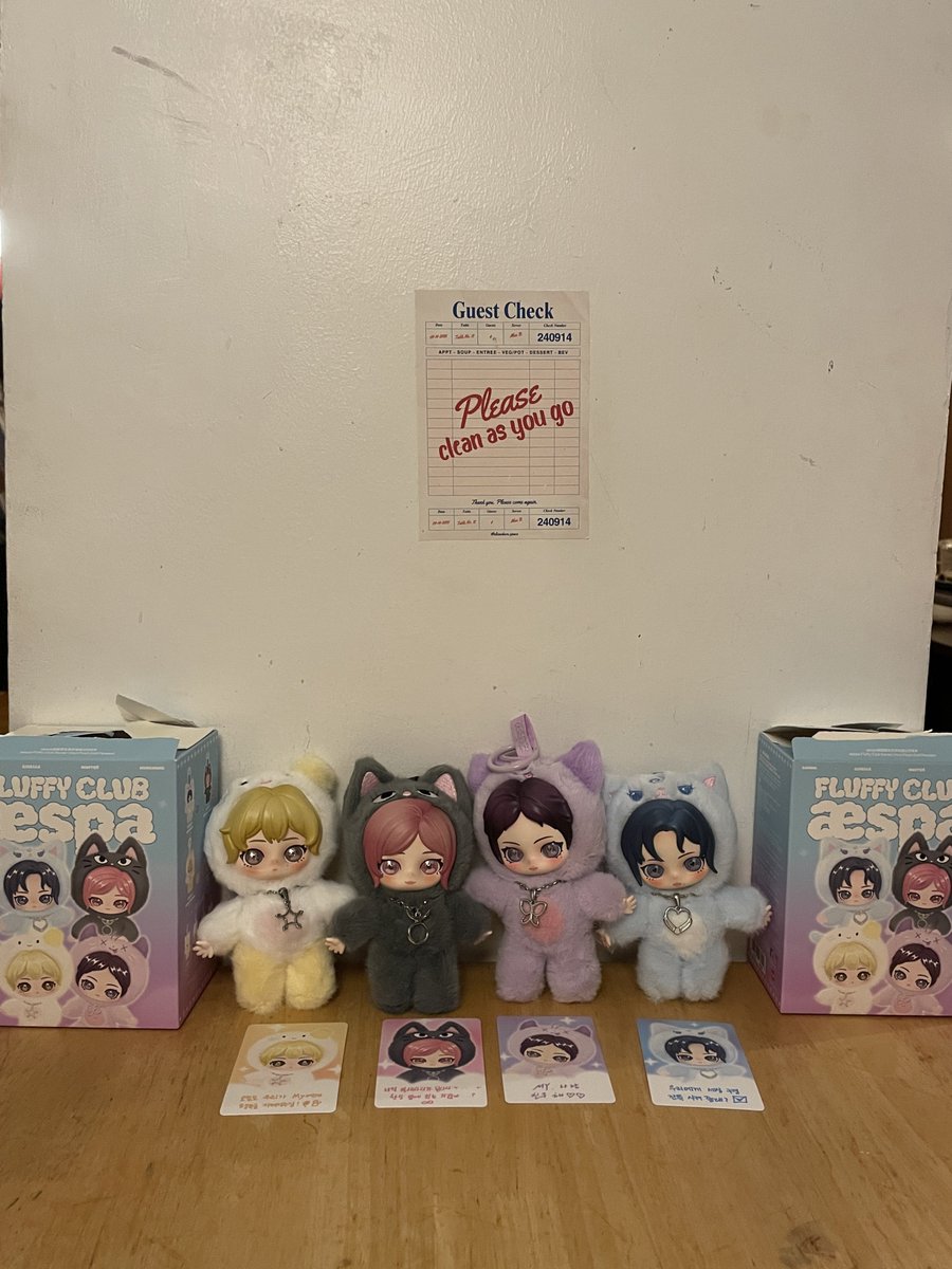sinaecart's tweet photo. babies secured!!! ✨ https://t.co/Q66S3pnYOA