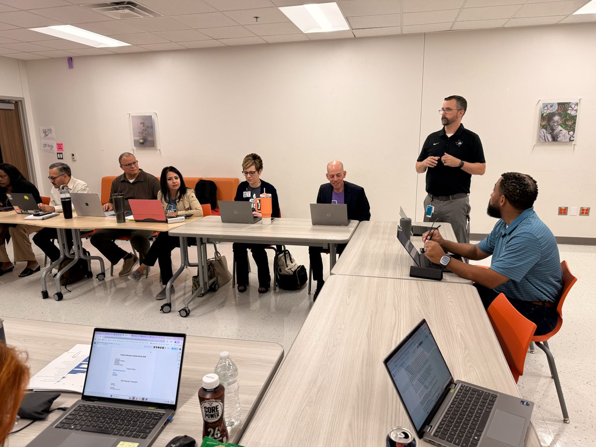 Plano_Schools's tweet photo. This week began with an exciting visit to @SheptonWolfpack for #PISDMissionMonday.
Thank you to Principal Andy Jacob and his team for welcoming Cabinet and providing the latest news across campus!
#TeamPlanoISD #ItAllBeginsHere https://t.co/UZywfw7boq
