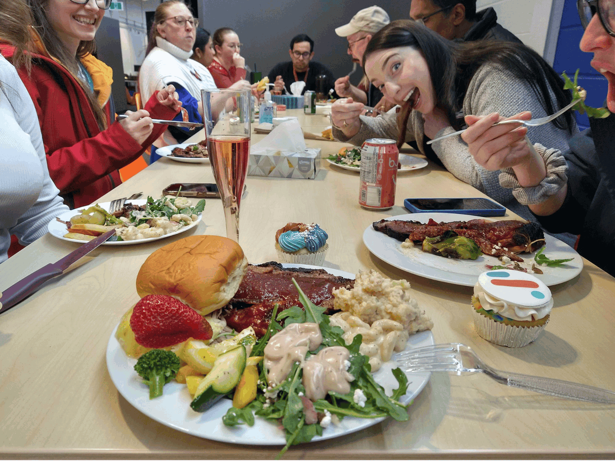 rapidnovor's tweet photo. 🥳 We just celebrated our 11th anniversary! 

We celebrated the only way we know how: with good food and good company (don't worry, we made sure our remote teammates felt included too 😉) 

Here's to 11 years of great science and even greater people!
 
#CompanyAnniversary https://t.co/HV4O8FARAF
