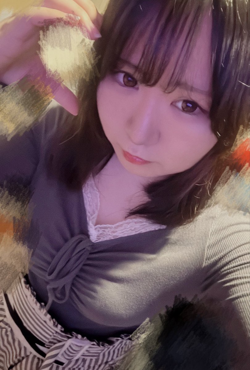 いる！レイちゃんと、5時まで！
今お席だよ！😣