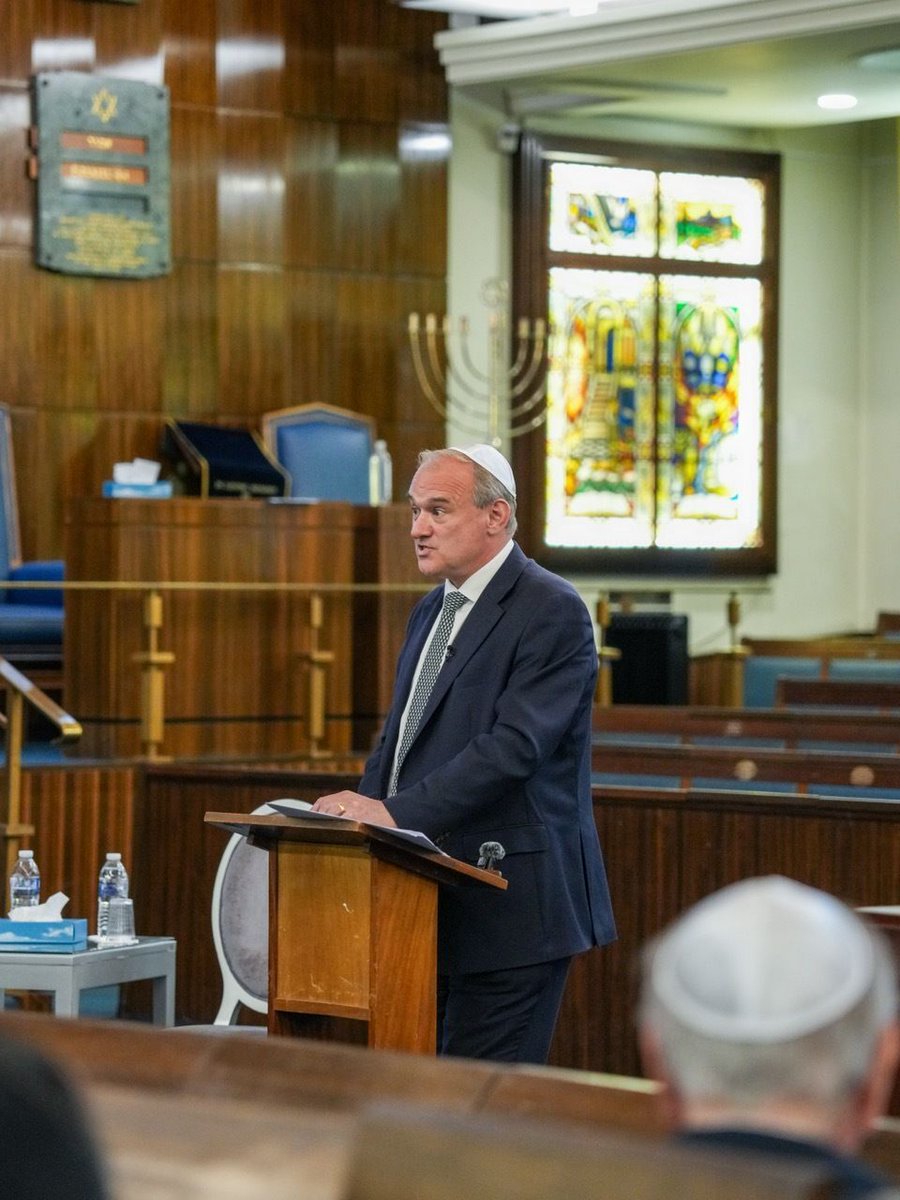EdwardJDavey's tweet photo. It was deeply moving to visit Western Marble Arch Synagogue. Hearing the community’s concerns and fears amid rising antisemitism in the UK was sobering, but their strength and resolve are truly remarkable. We stand with you. https://t.co/9XxRxNzhXf
