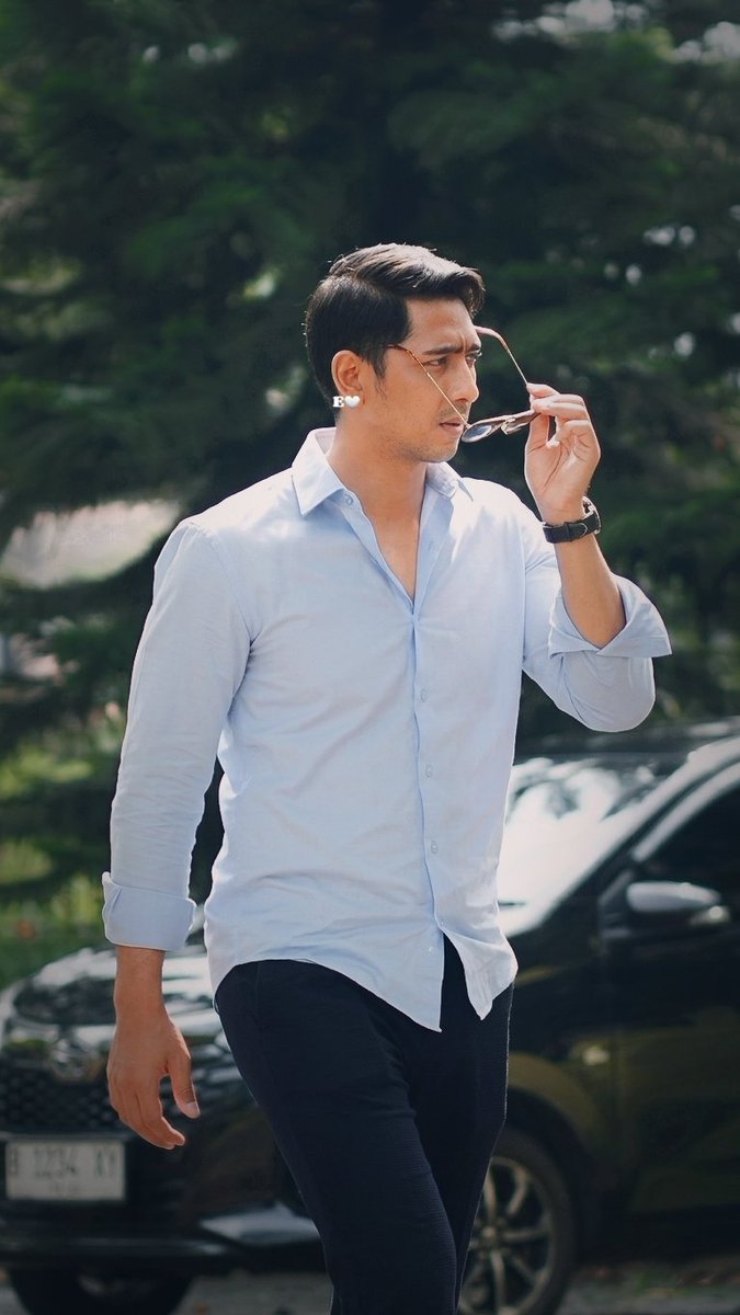 vi_eviee's tweet photo. angle samping...

ya ampooonn,
dami un geerrr sekalii weee😍

#AryaSaloka https://t.co/YIs3NFtGxd